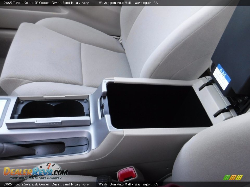 2005 Toyota Solara SE Coupe Desert Sand Mica / Ivory Photo #19