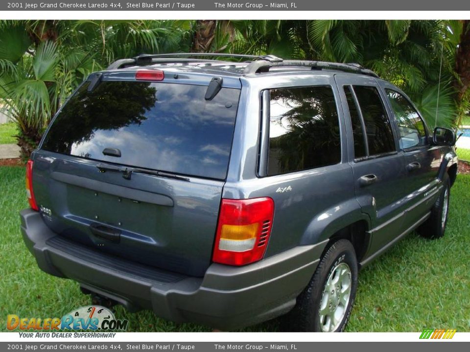 2001 Jeep Grand Cherokee Laredo 4x4 Steel Blue Pearl / Taupe Photo #15