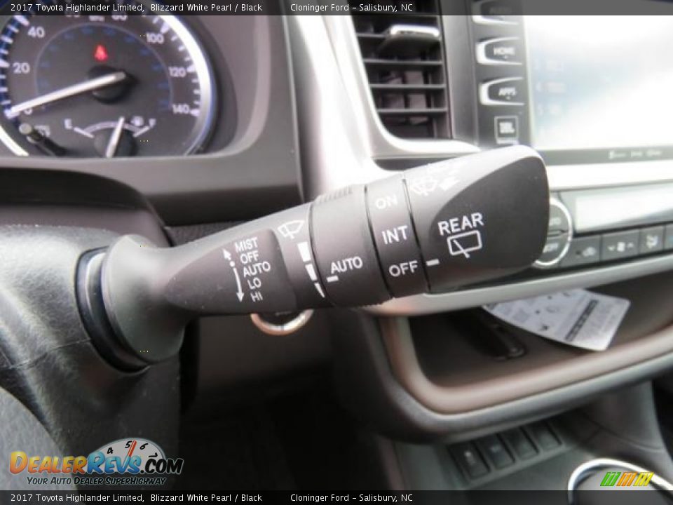 2017 Toyota Highlander Limited Blizzard White Pearl / Black Photo #16