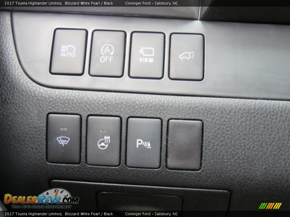 2017 Toyota Highlander Limited Blizzard White Pearl / Black Photo #24