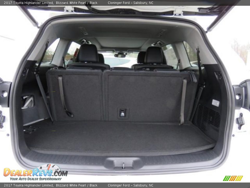 2017 Toyota Highlander Limited Blizzard White Pearl / Black Photo #26