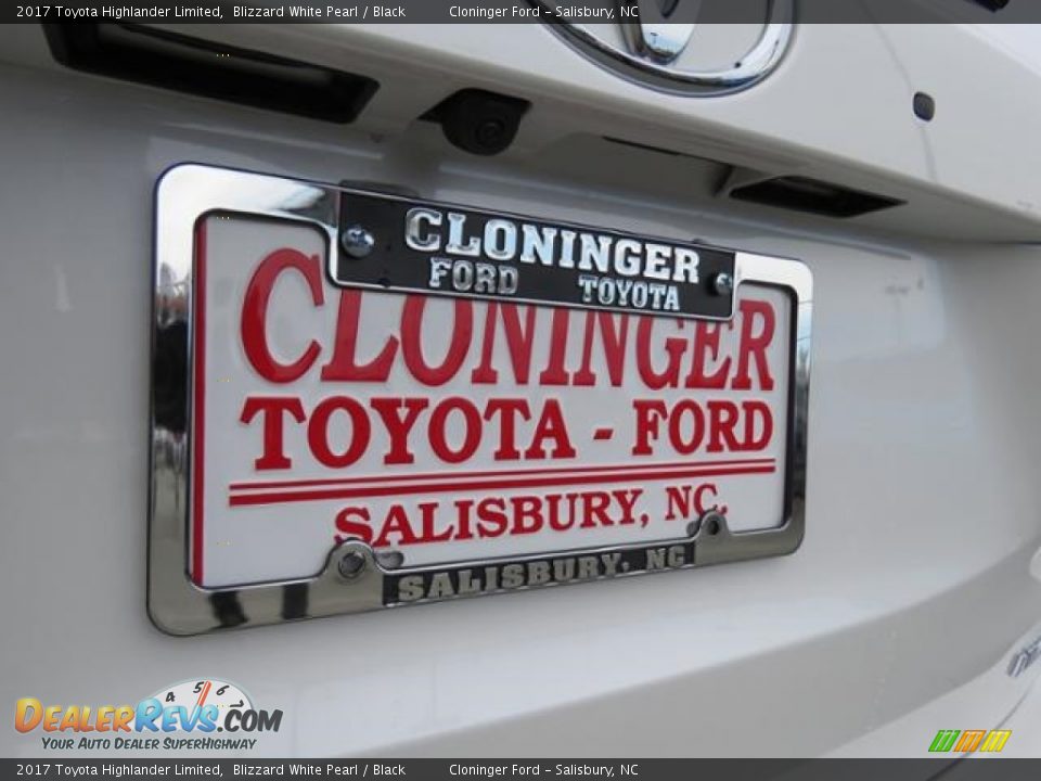 2017 Toyota Highlander Limited Blizzard White Pearl / Black Photo #30