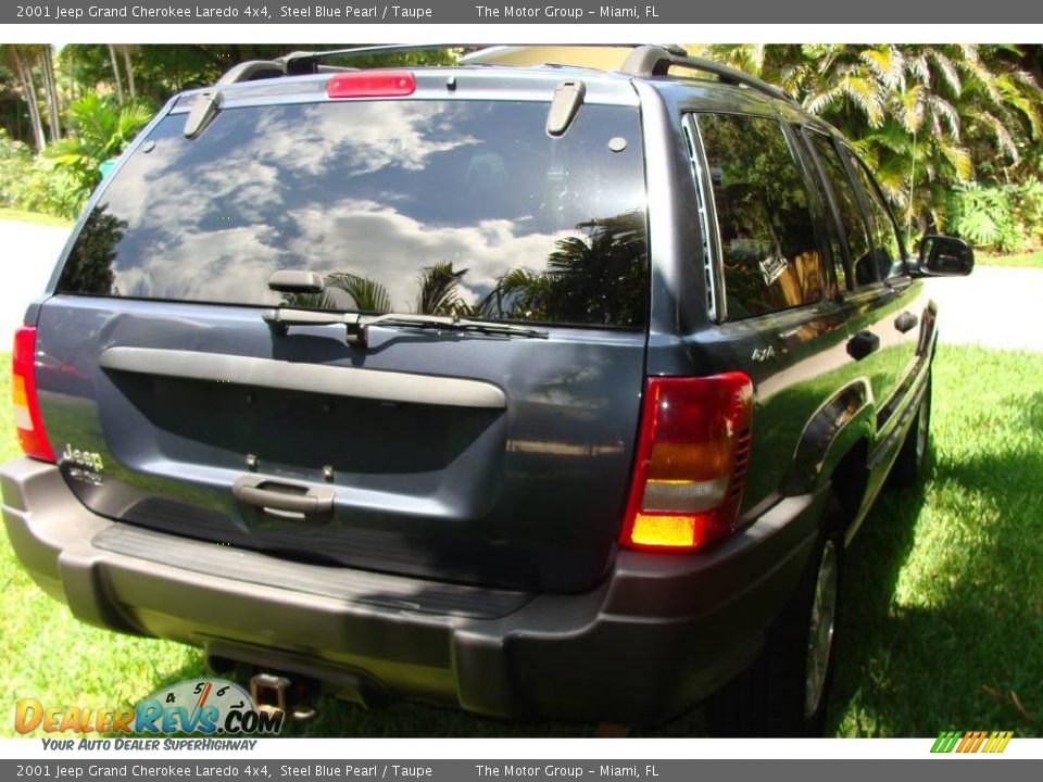 2001 Jeep Grand Cherokee Laredo 4x4 Steel Blue Pearl / Taupe Photo #19