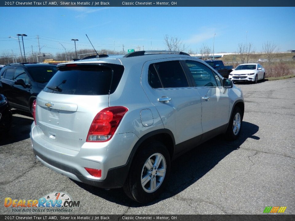 2017 Chevrolet Trax LT AWD Silver Ice Metallic / Jet Black Photo #4