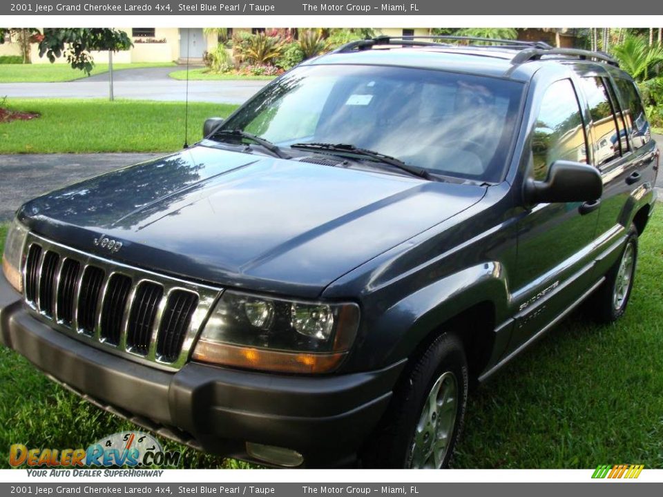 2001 Jeep Grand Cherokee Laredo 4x4 Steel Blue Pearl / Taupe Photo #23