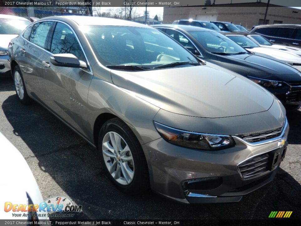 2017 Chevrolet Malibu LT Pepperdust Metallic / Jet Black Photo #2
