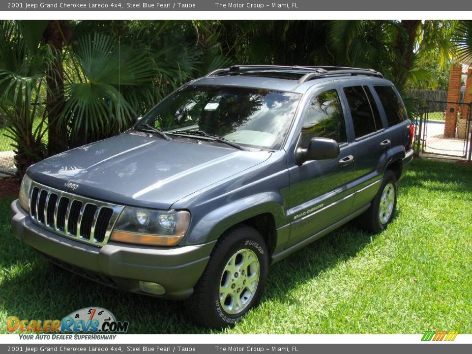 2001 Jeep Grand Cherokee Laredo 4x4 Steel Blue Pearl / Taupe Photo #24