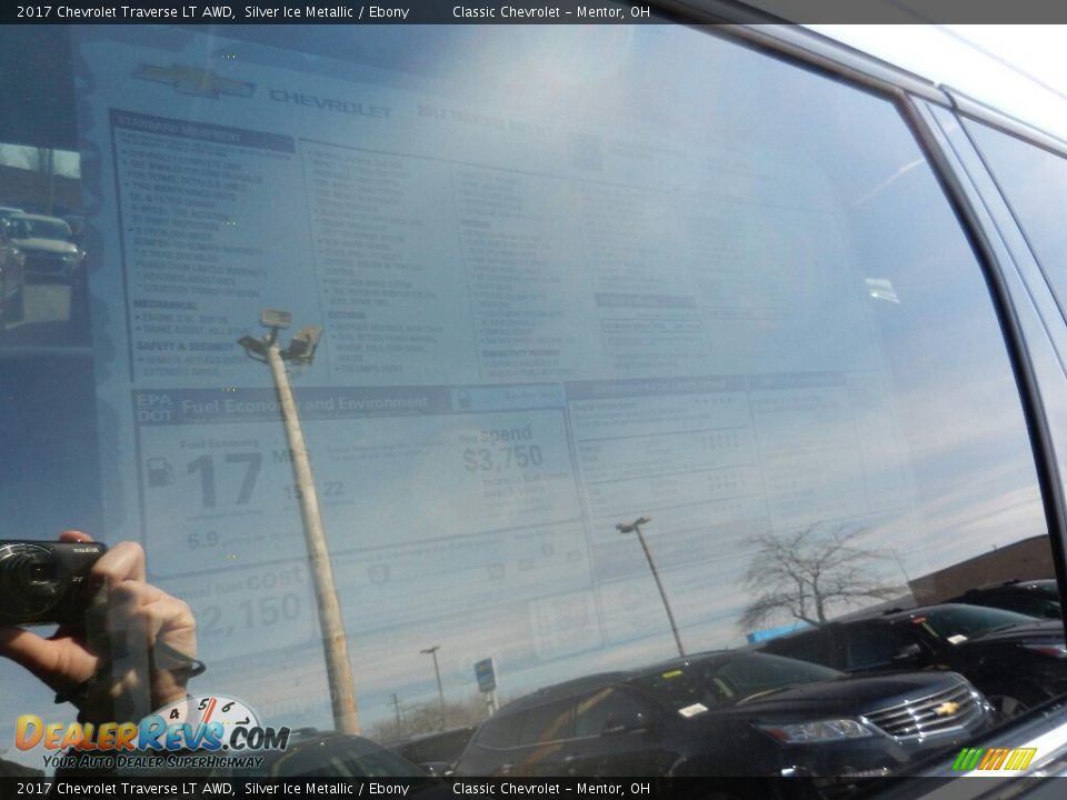 2017 Chevrolet Traverse LT AWD Silver Ice Metallic / Ebony Photo #6