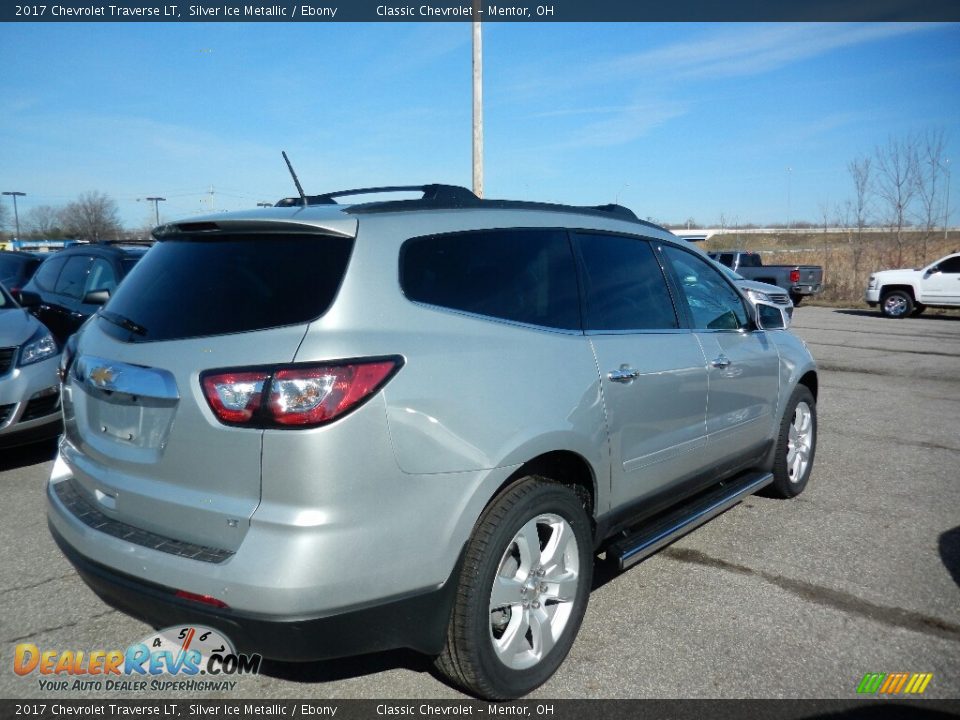 2017 Chevrolet Traverse LT Silver Ice Metallic / Ebony Photo #4
