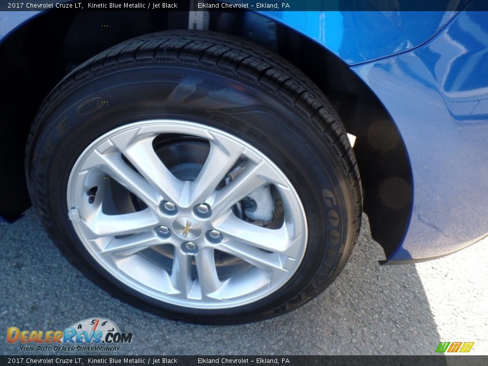 2017 Chevrolet Cruze LT Kinetic Blue Metallic / Jet Black Photo #9