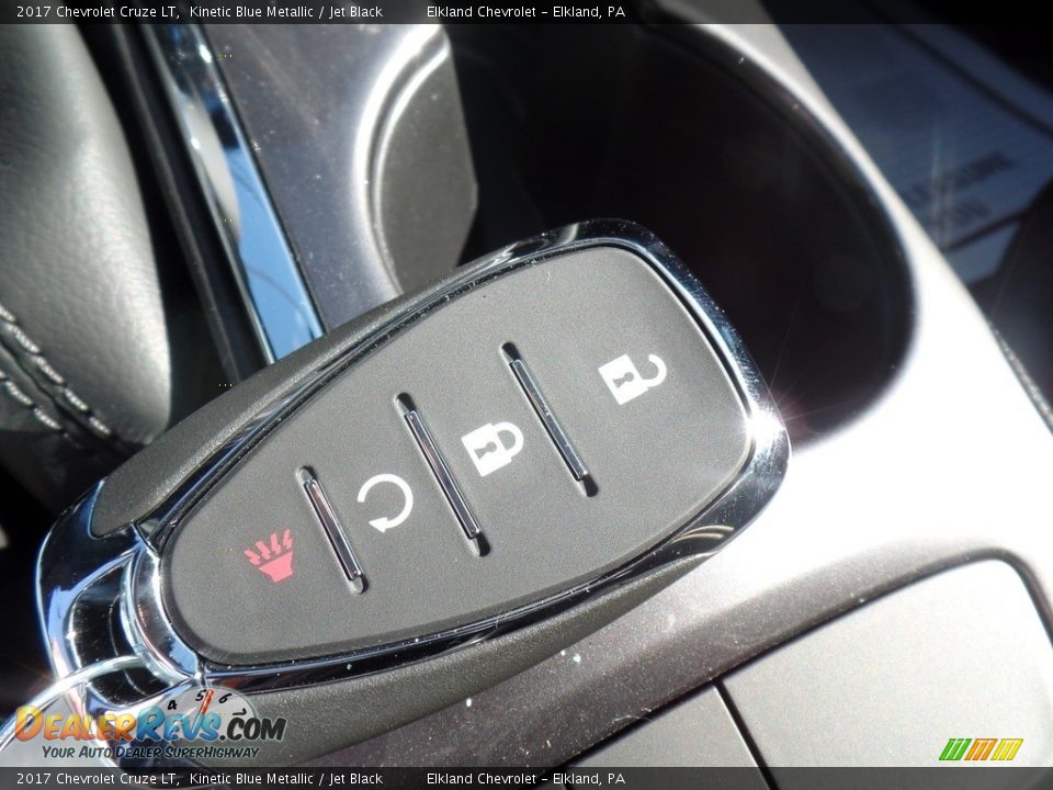 2017 Chevrolet Cruze LT Kinetic Blue Metallic / Jet Black Photo #24
