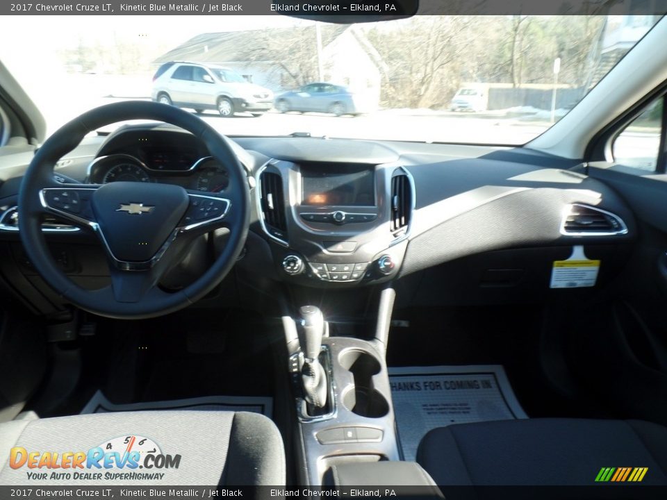 2017 Chevrolet Cruze LT Kinetic Blue Metallic / Jet Black Photo #36