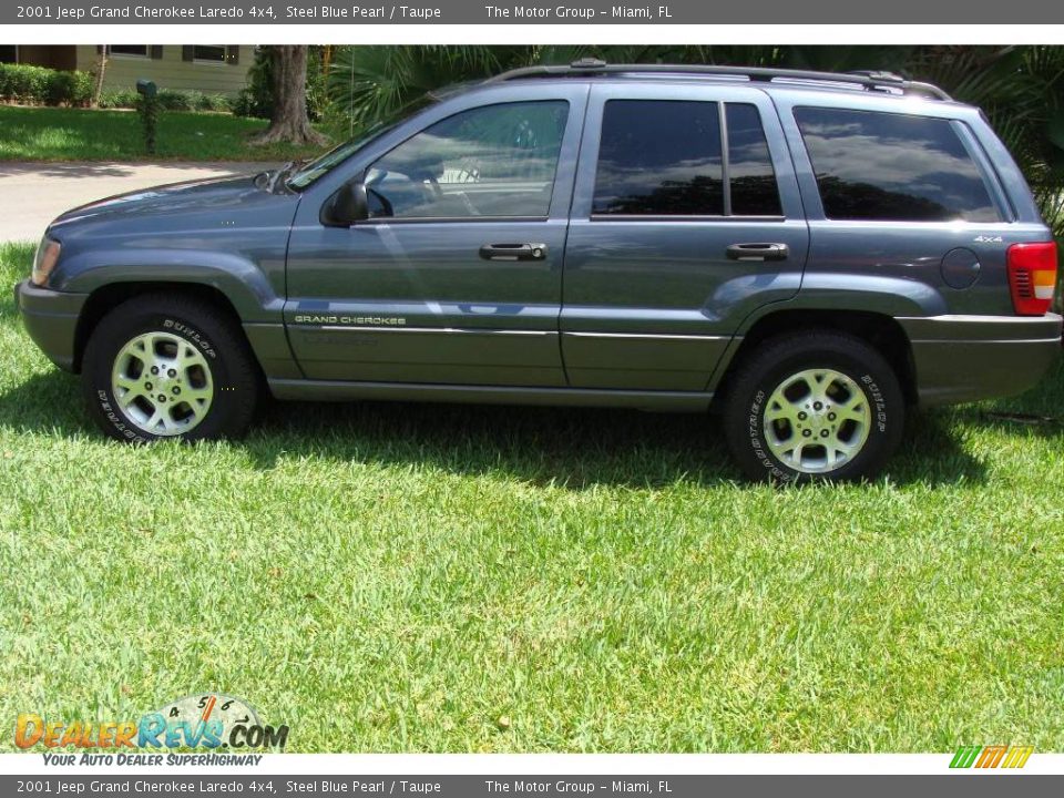 2001 Jeep Grand Cherokee Laredo 4x4 Steel Blue Pearl / Taupe Photo #34