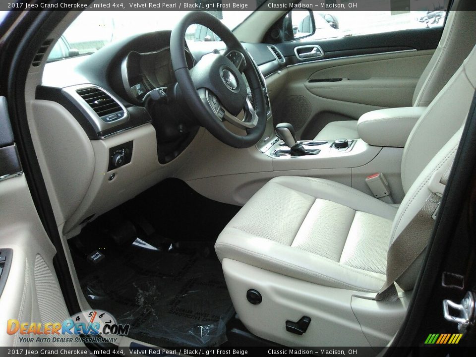 2017 Jeep Grand Cherokee Limited 4x4 Velvet Red Pearl / Black/Light Frost Beige Photo #4