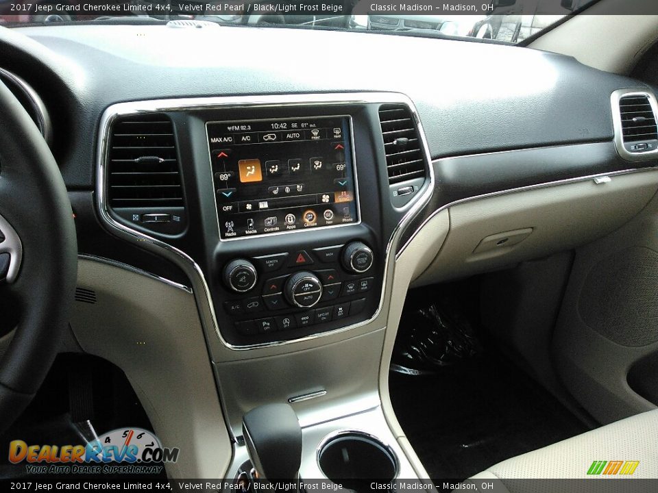 2017 Jeep Grand Cherokee Limited 4x4 Velvet Red Pearl / Black/Light Frost Beige Photo #8
