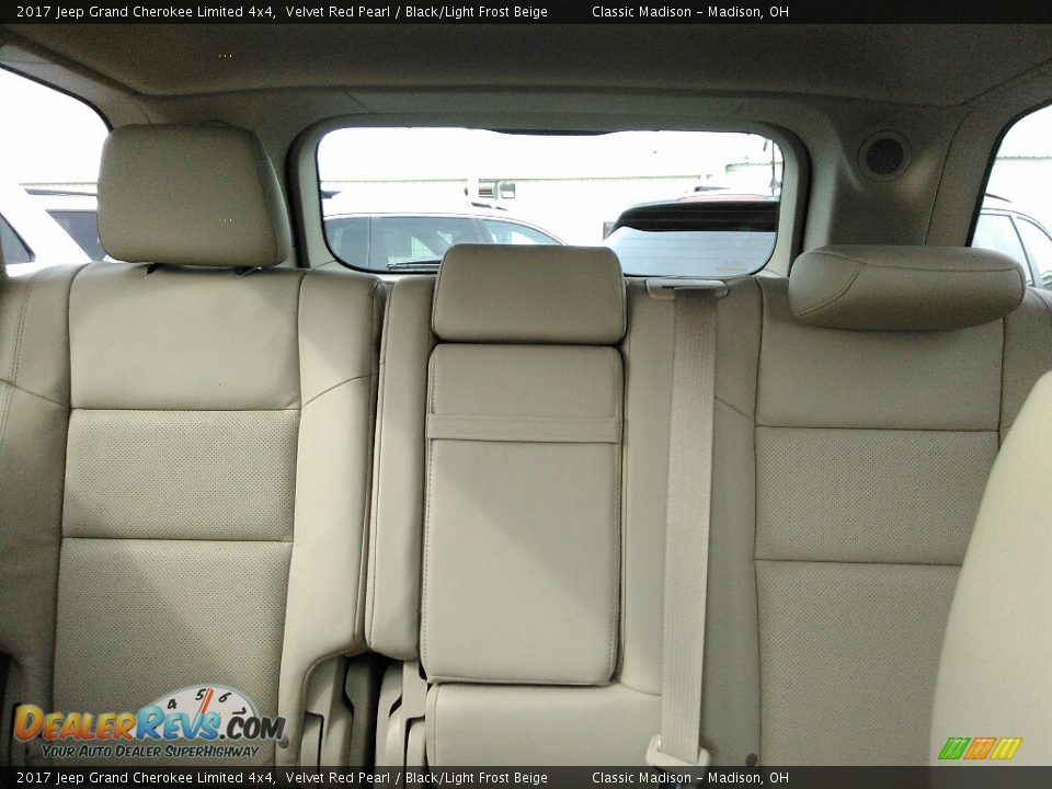 2017 Jeep Grand Cherokee Limited 4x4 Velvet Red Pearl / Black/Light Frost Beige Photo #13