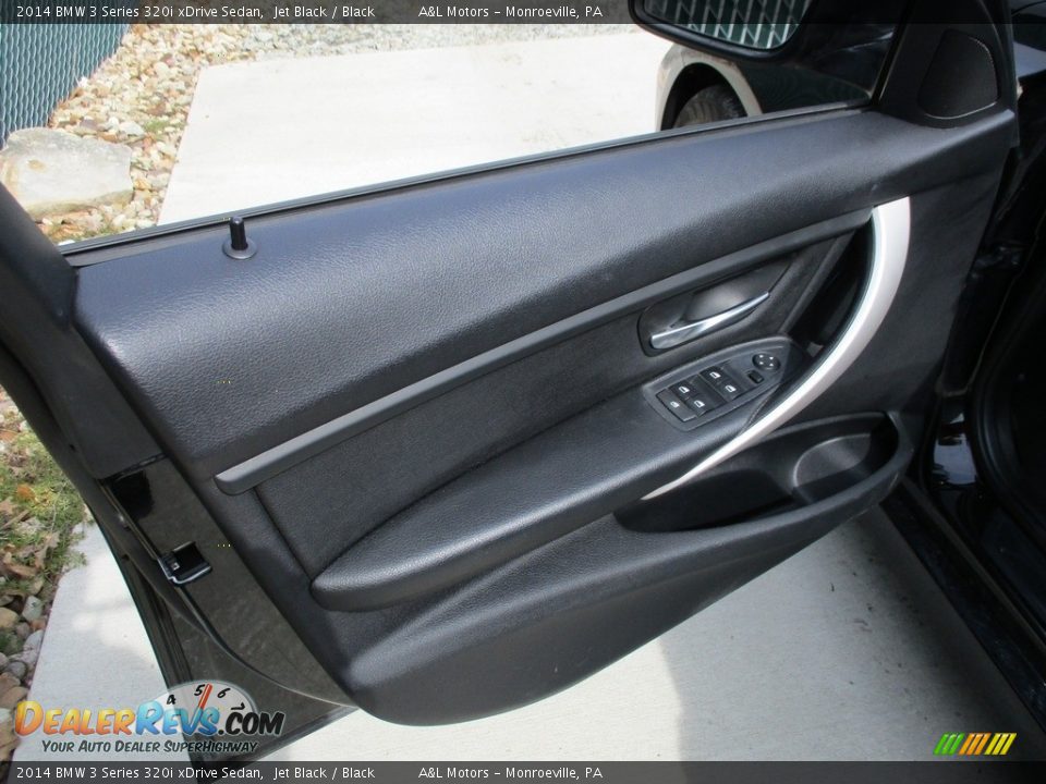 2014 BMW 3 Series 320i xDrive Sedan Jet Black / Black Photo #10