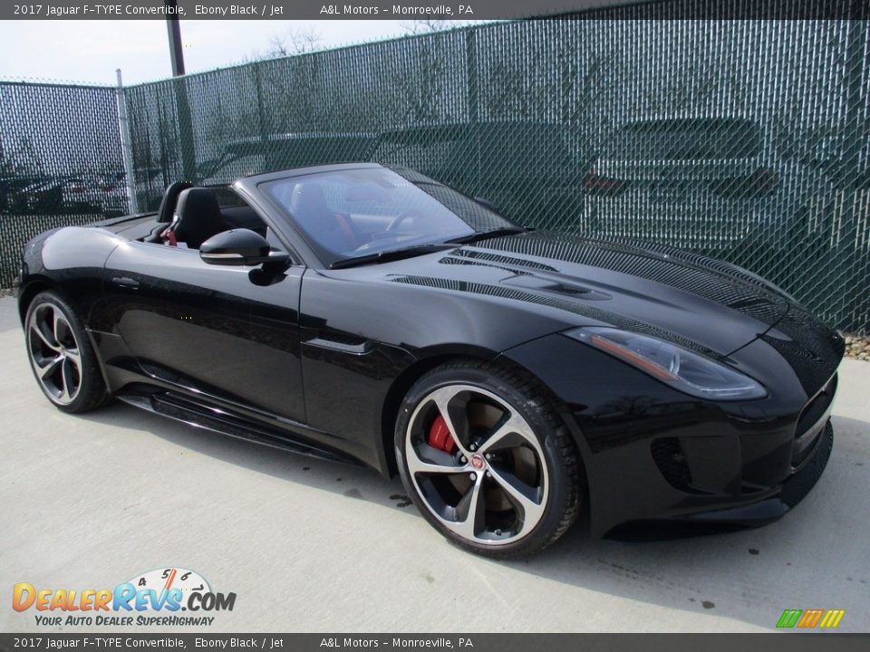 Front 3/4 View of 2017 Jaguar F-TYPE Convertible Photo #1