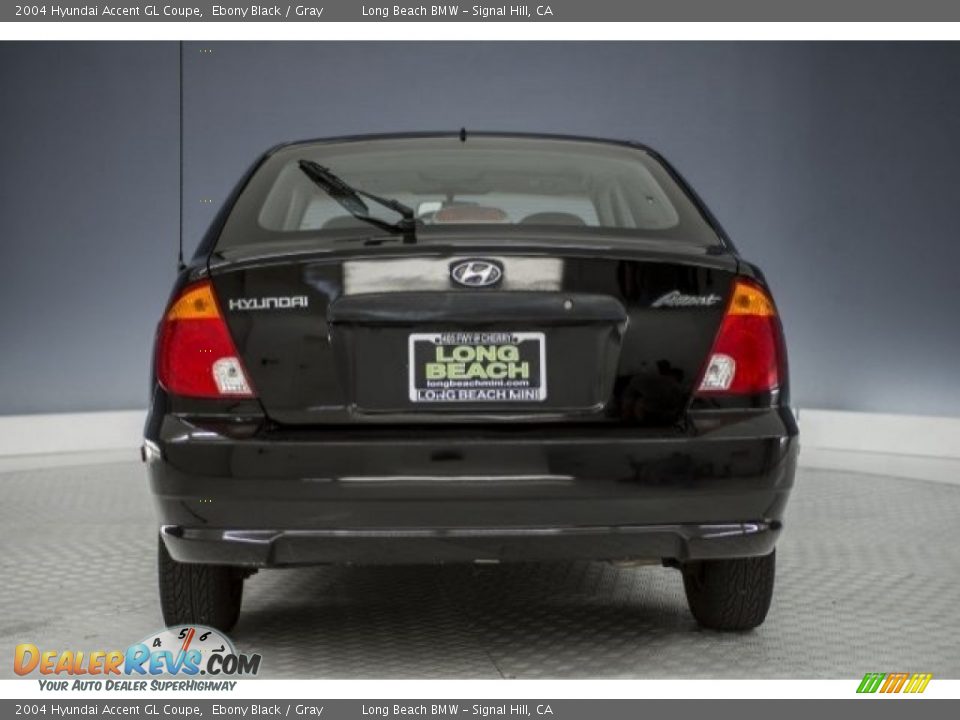 2004 Hyundai Accent GL Coupe Ebony Black / Gray Photo #2