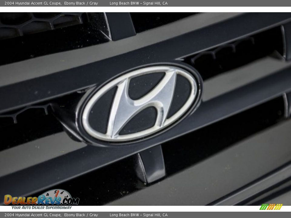 2004 Hyundai Accent GL Coupe Ebony Black / Gray Photo #25