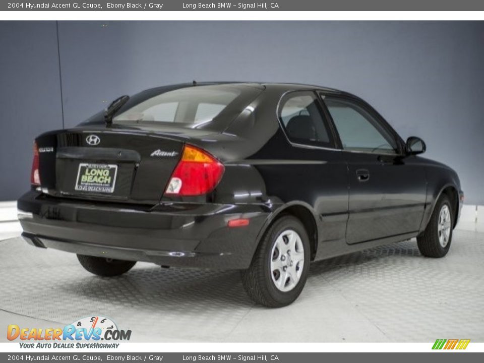 2004 Hyundai Accent GL Coupe Ebony Black / Gray Photo #28