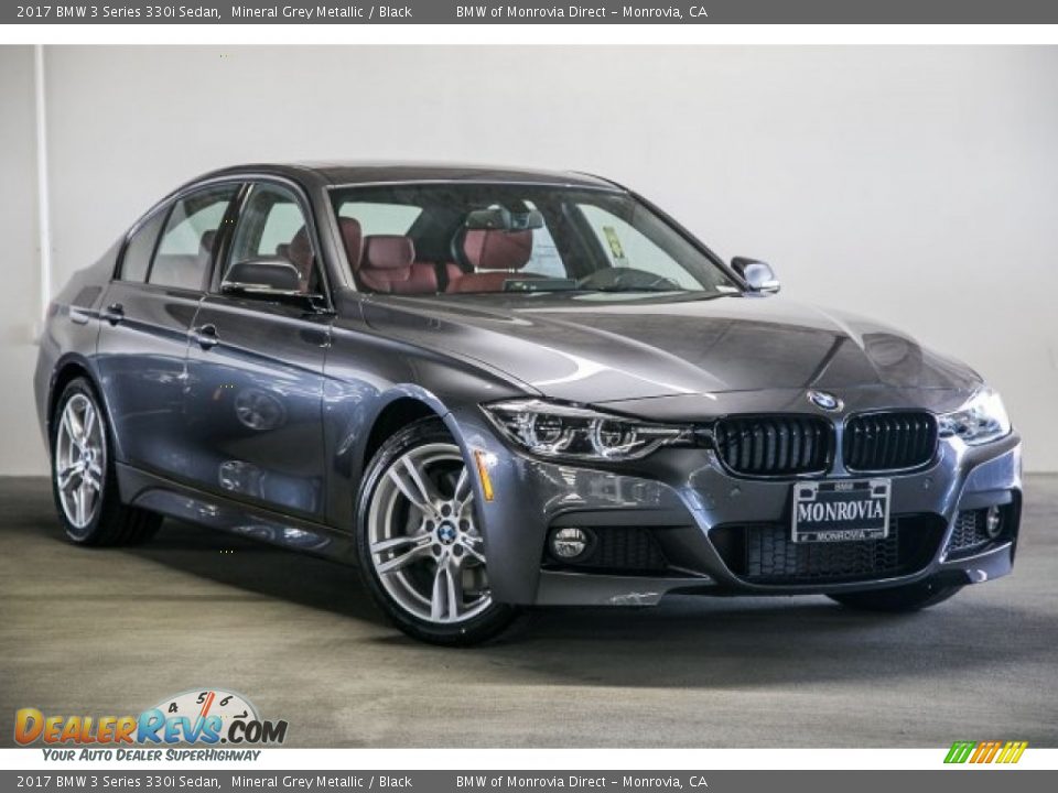 Front 3/4 View of 2017 BMW 3 Series 330i Sedan Photo #12