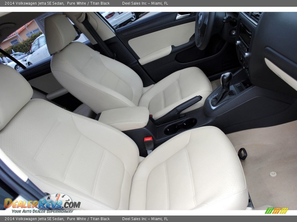 2014 Volkswagen Jetta SE Sedan Pure White / Titan Black Photo #19