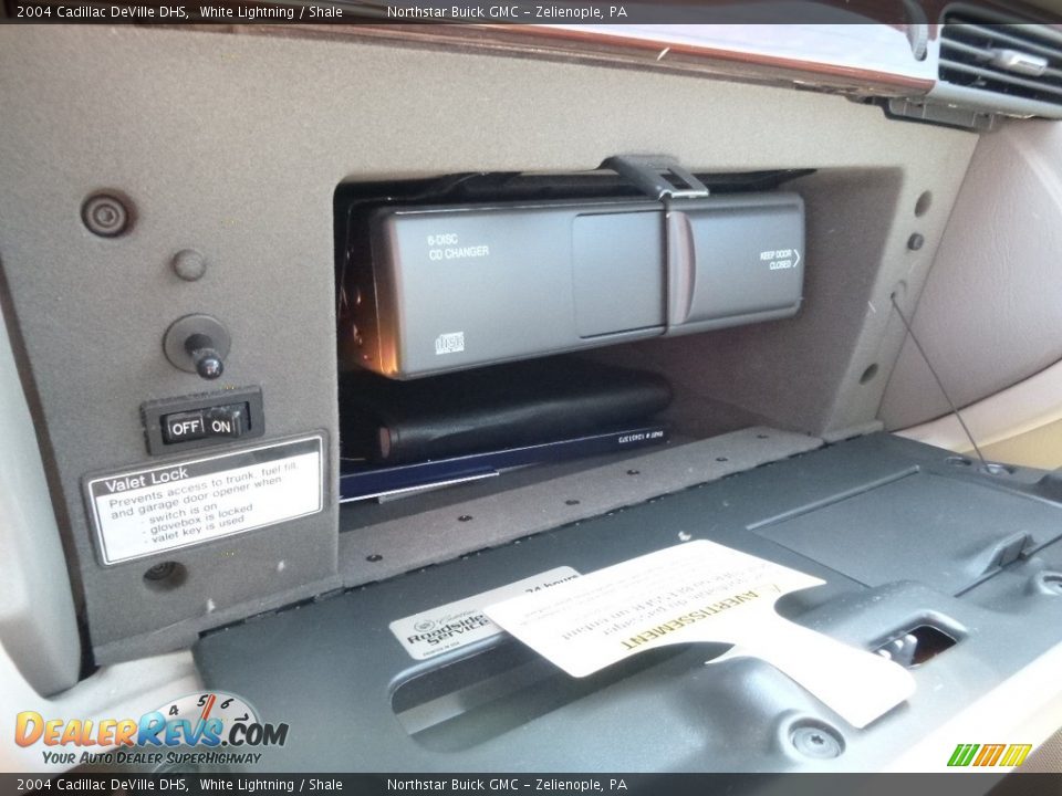 2004 Cadillac DeVille DHS White Lightning / Shale Photo #28