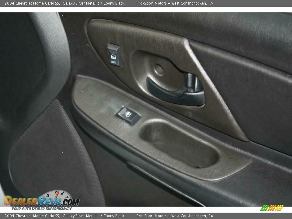 2004 Chevrolet Monte Carlo SS Galaxy Silver Metallic / Ebony Black Photo #27