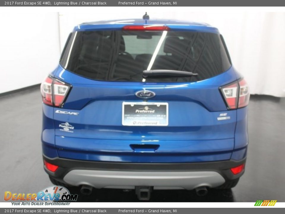 2017 Ford Escape SE 4WD Lightning Blue / Charcoal Black Photo #25