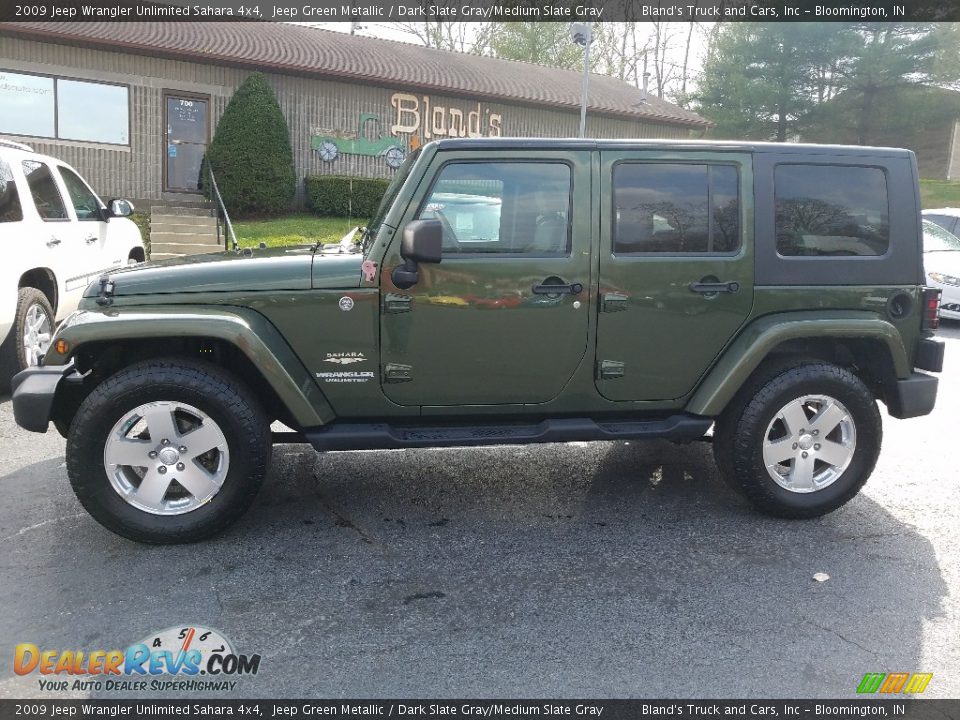 2009 Jeep Wrangler Unlimited Sahara 4x4 Jeep Green Metallic / Dark Slate Gray/Medium Slate Gray Photo #2