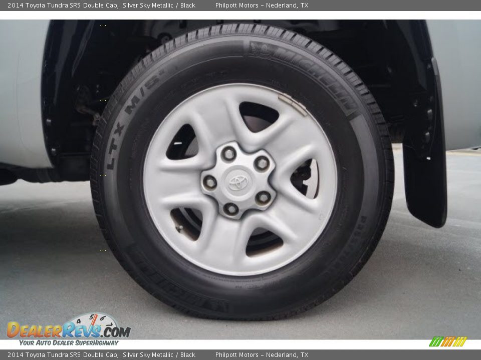 2014 Toyota Tundra SR5 Double Cab Silver Sky Metallic / Black Photo #16
