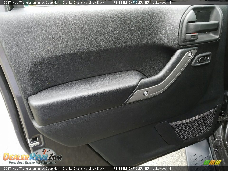2017 Jeep Wrangler Unlimited Sport 4x4 Granite Crystal Metallic / Black Photo #6