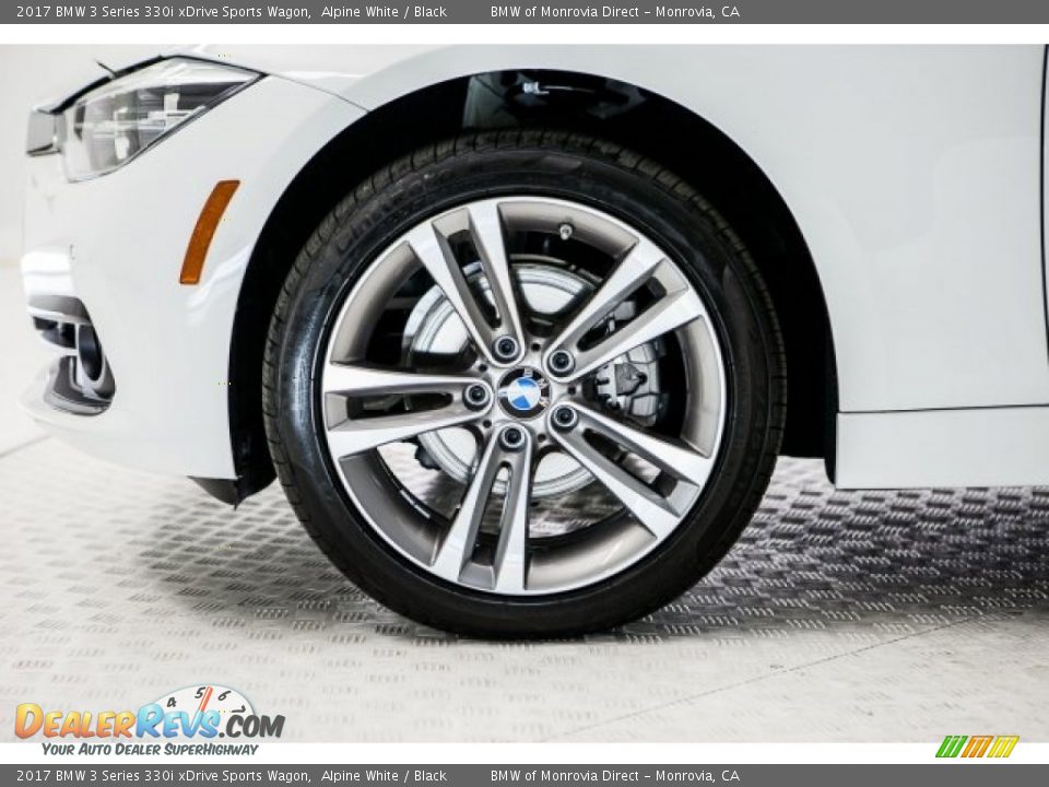 2017 BMW 3 Series 330i xDrive Sports Wagon Alpine White / Black Photo #9