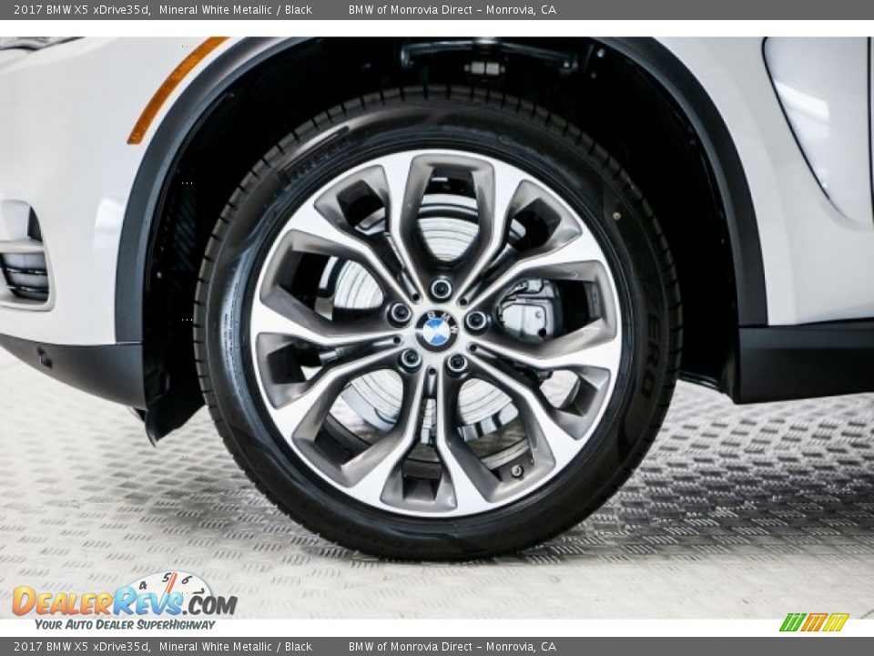 2017 BMW X5 xDrive35d Mineral White Metallic / Black Photo #9