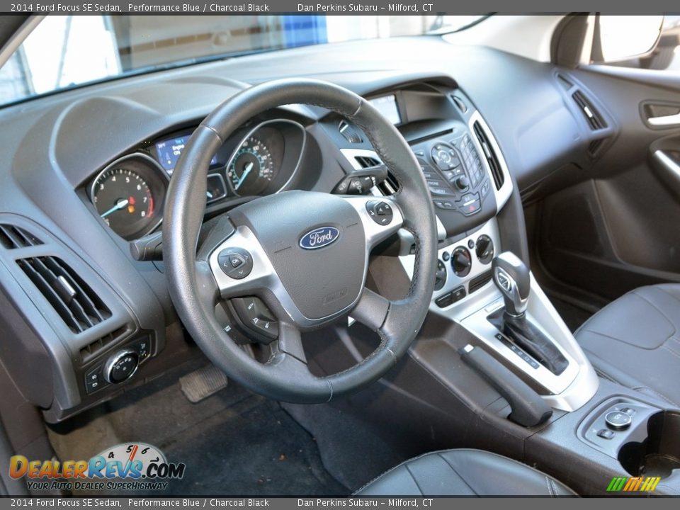 2014 Ford Focus SE Sedan Performance Blue / Charcoal Black Photo #5