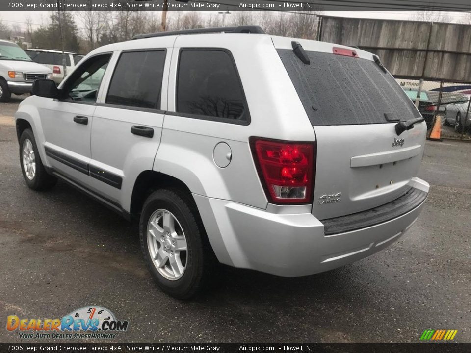 2006 Jeep Grand Cherokee Laredo 4x4 Stone White / Medium Slate Gray Photo #4