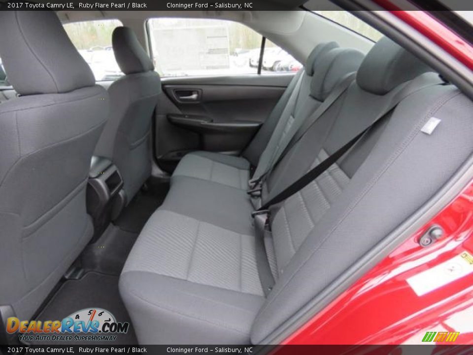 2017 Toyota Camry LE Ruby Flare Pearl / Black Photo #6