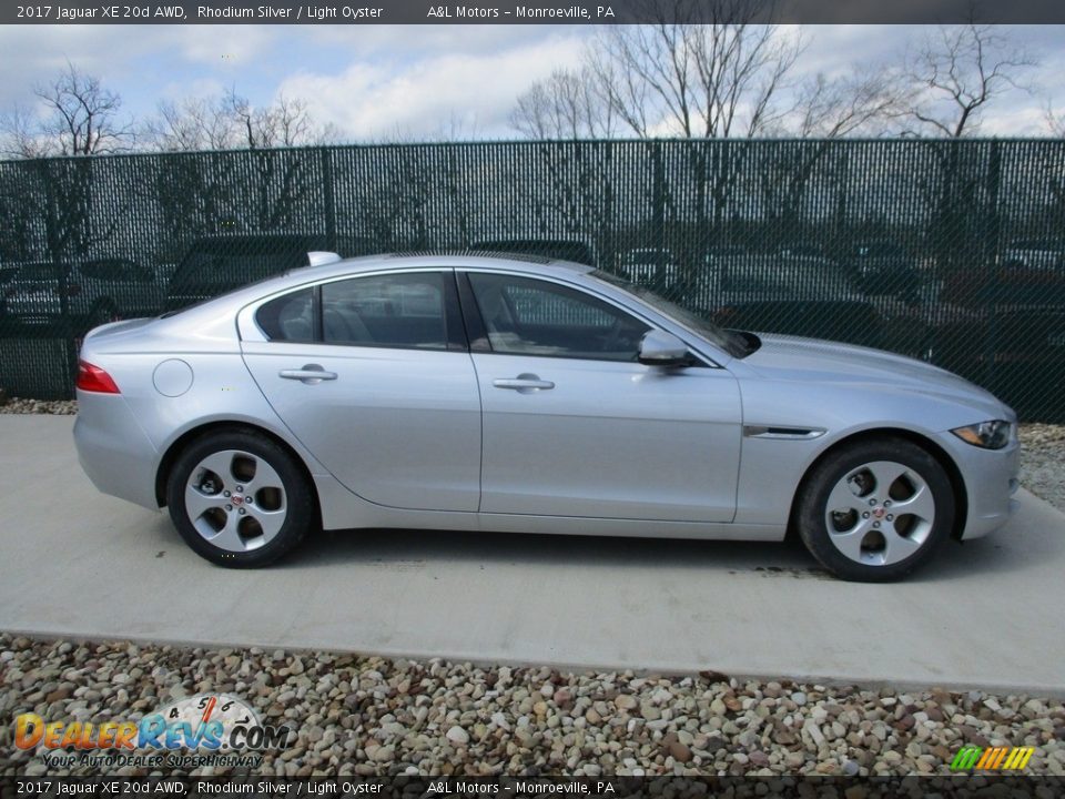 2017 Jaguar XE 20d AWD Rhodium Silver / Light Oyster Photo #2