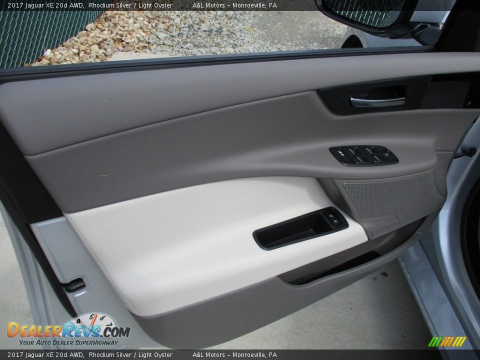 2017 Jaguar XE 20d AWD Rhodium Silver / Light Oyster Photo #11