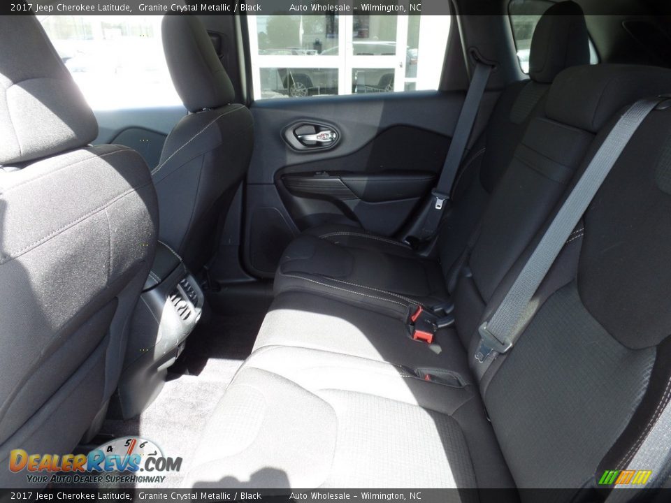 2017 Jeep Cherokee Latitude Granite Crystal Metallic / Black Photo #12