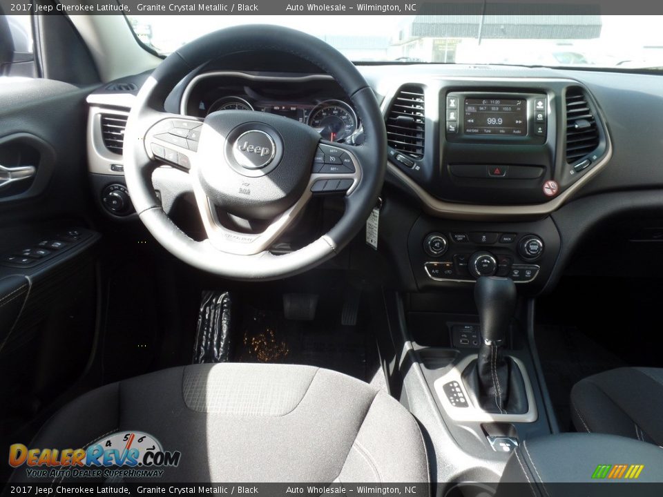 2017 Jeep Cherokee Latitude Granite Crystal Metallic / Black Photo #15