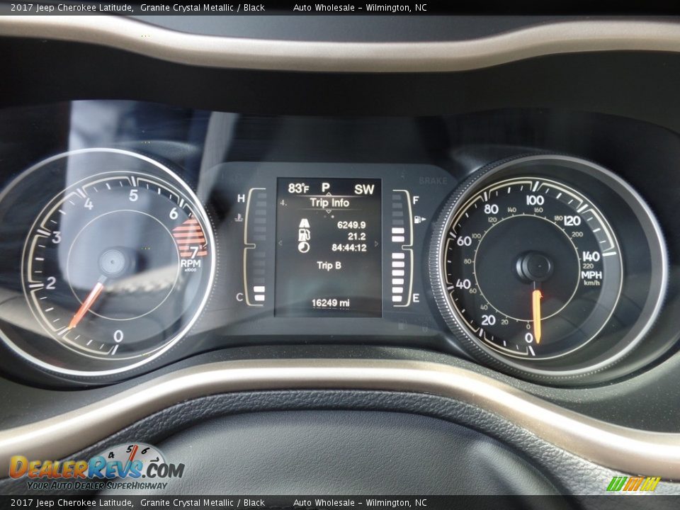 2017 Jeep Cherokee Latitude Granite Crystal Metallic / Black Photo #16