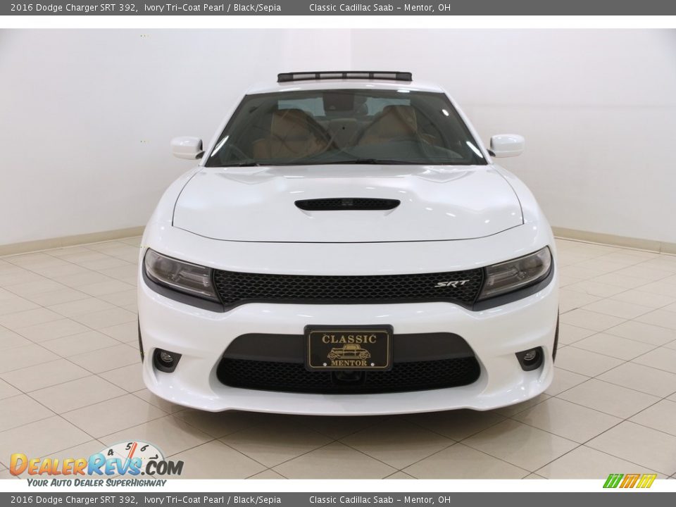 2016 Dodge Charger SRT 392 Ivory Tri-Coat Pearl / Black/Sepia Photo #2