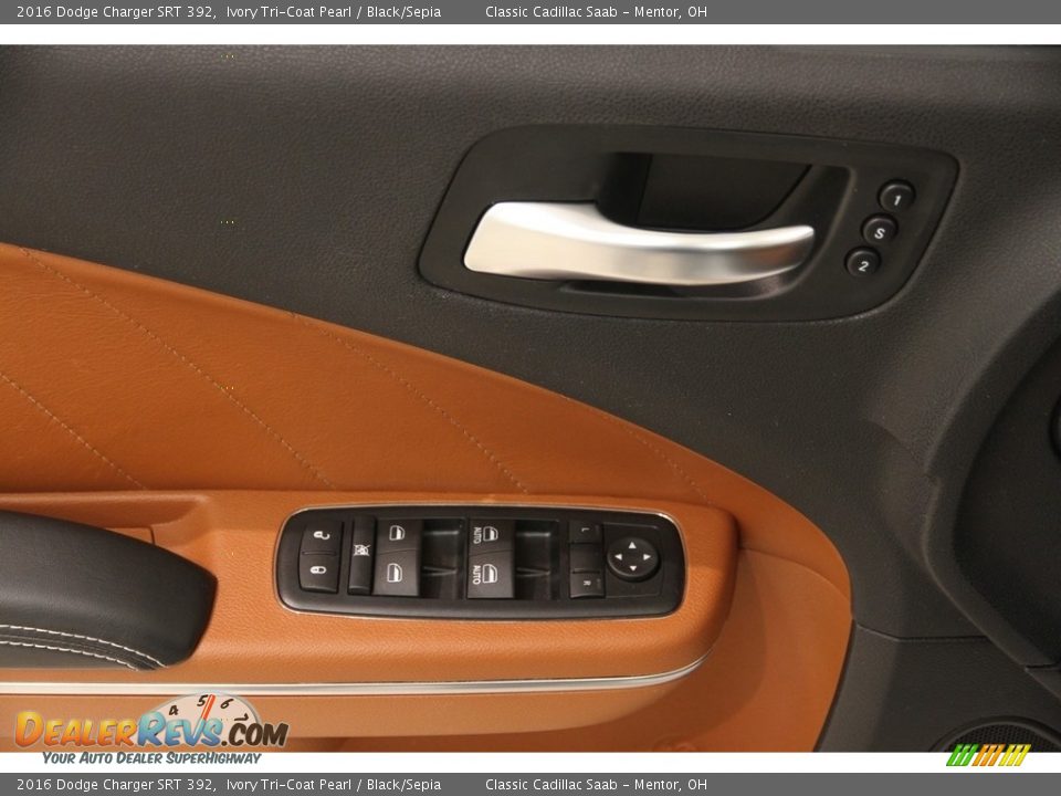 2016 Dodge Charger SRT 392 Ivory Tri-Coat Pearl / Black/Sepia Photo #6