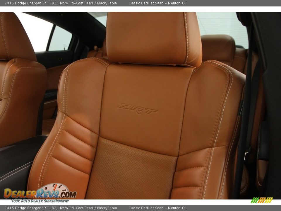 2016 Dodge Charger SRT 392 Ivory Tri-Coat Pearl / Black/Sepia Photo #8