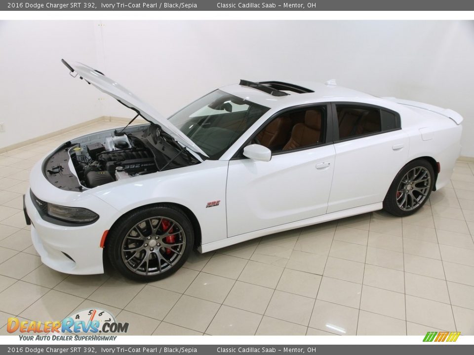 Ivory Tri-Coat Pearl 2016 Dodge Charger SRT 392 Photo #27