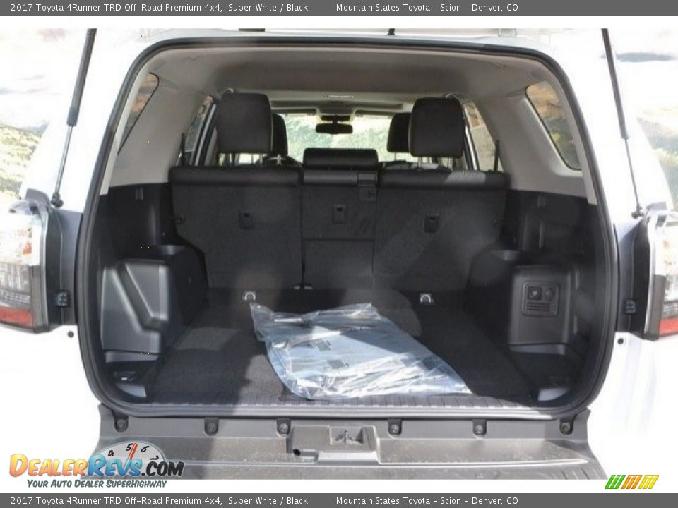 2017 Toyota 4Runner TRD Off-Road Premium 4x4 Super White / Black Photo #8