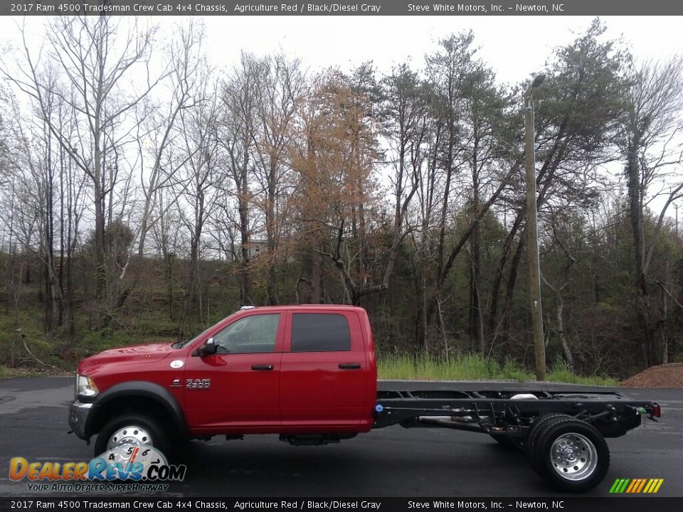 2017 Ram 4500 Tradesman Crew Cab 4x4 Chassis Agriculture Red / Black/Diesel Gray Photo #1