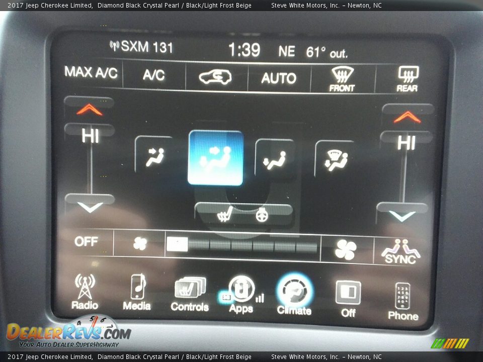 2017 Jeep Cherokee Limited Diamond Black Crystal Pearl / Black/Light Frost Beige Photo #16